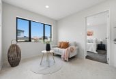 2 Kitchens, 360m2 8 beds (3 ensuites) 5.5 baths house with double garage and 2-beds granny, close to Ormiston shopping centre and Botany Downs shopping centre, 0.8 km to Mission Heights Junior College, 0.9 km to Mission Heights Primary School, 1.5 km to Ormiston Senior College, 4 Mill Hill Close, Flat Bush, Auckland