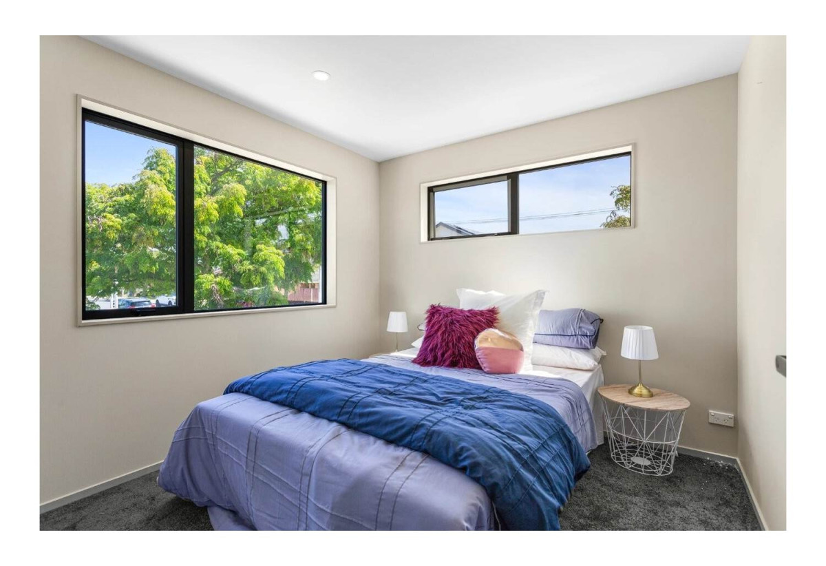 For rent, Brandnew 4 beds + study 2.5 baths townhouse with garage, available 2nd June, 4/13 Hilda Road, Favona, Auckland