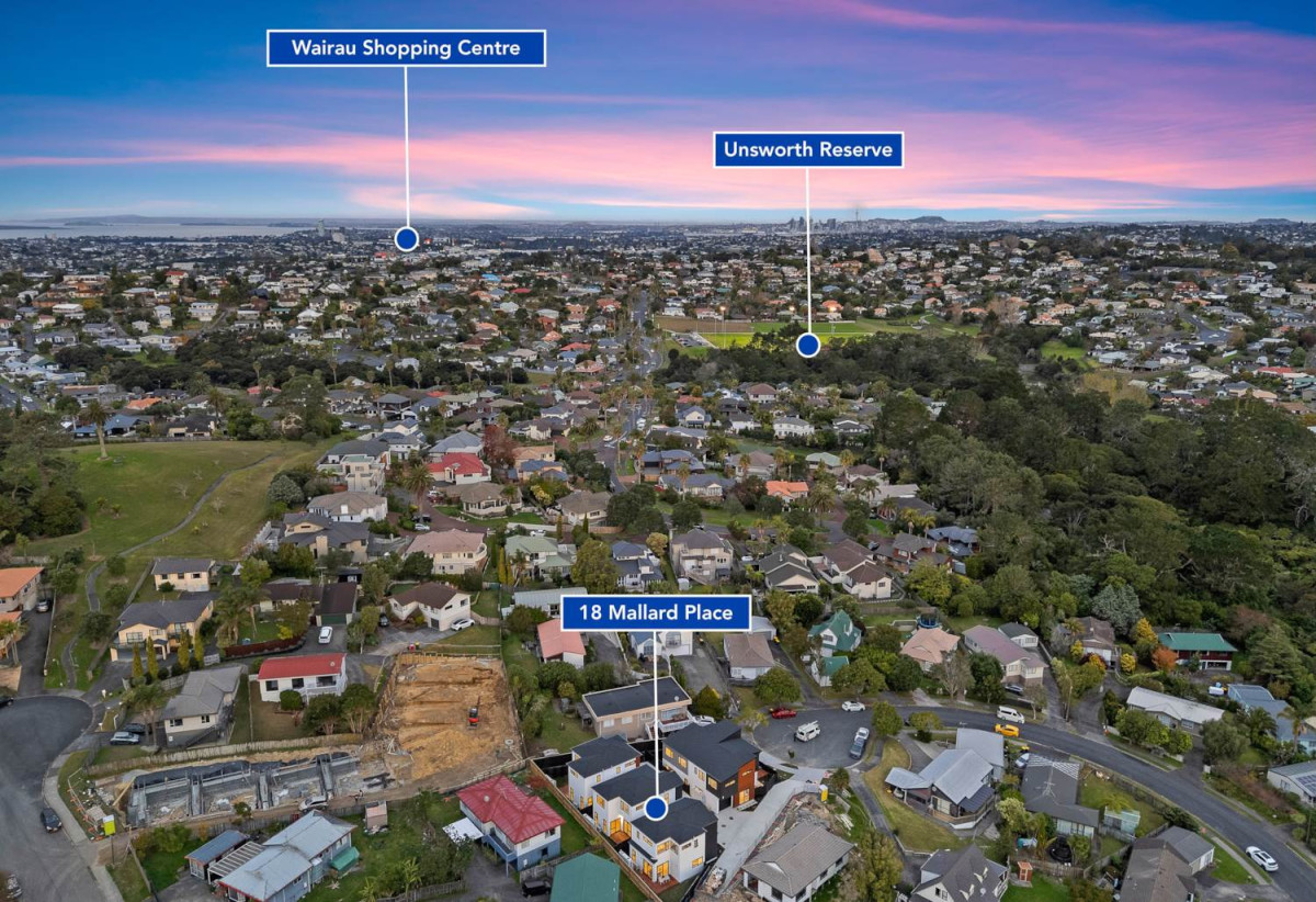 Urgent sale, Brandnew Master Build Home, 3 generous bedrooms +1 study (fits a single bed) + 2.5 bathrooms + Single garage, minutes from Albany mall, schools, motorway access, 1.8 km to Target Road School, 18B Mallard Place, Unsworth Heights, Auckland