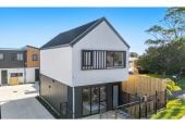 1-Year Maintenance Period + 10-Year Builders Warranty, Brandnew standalone 3 beds 2.5 baths home with car park, walks to Pakuranga Plaza, schools, 0.1 km to Pakuranga Intermediate, 0.5 km to Pakuranga Heights School, 0.9 km to Edgewater College, 1/6 Rosina Place, Pakuranga Heights, Auckland