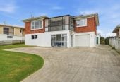 HOME & INCOME ON 683m² Land, Brick and tile 4 beds 2 baths main hour a Standalone 2 beds 1 bath unit with stable tenants, minutes to Howick Village and Highland Park Shopping Centre, schools, 0.2 km to Howick Primary School, 21 Willoughby Avenue, Howick, Auckland