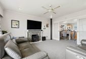 HOME & INCOME ON 683m² Land, Brick and tile 4 beds 2 baths main hour a Standalone 2 beds 1 bath unit with stable tenants, minutes to Howick Village and Highland Park Shopping Centre, schools, 0.2 km to Howick Primary School, 21 Willoughby Avenue, Howick, Auckland
