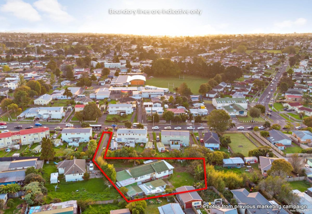 Must sell, 1310m2 section, 5 beds 2 baths house with carport, close to schools, shopping centres, motorway access, 101 Preston Road, Otara, Auckland