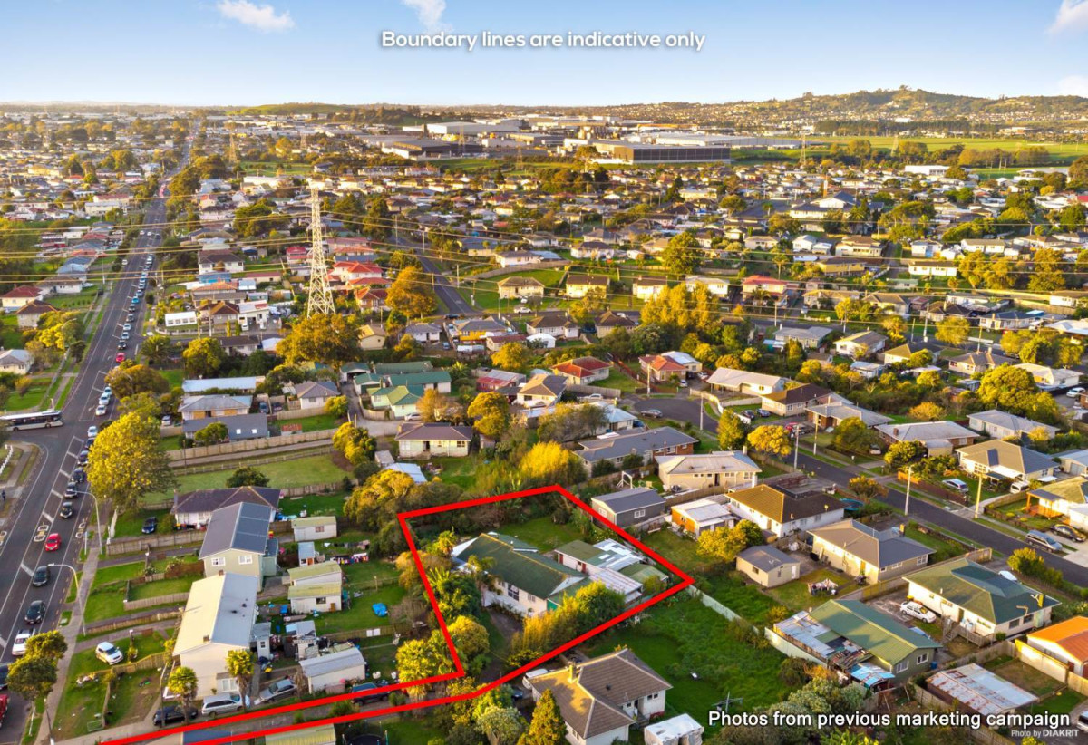 Must sell, 1310m2 section, 5 beds 2 baths house with carport, close to schools, shopping centres, motorway access, 101 Preston Road, Otara, Auckland