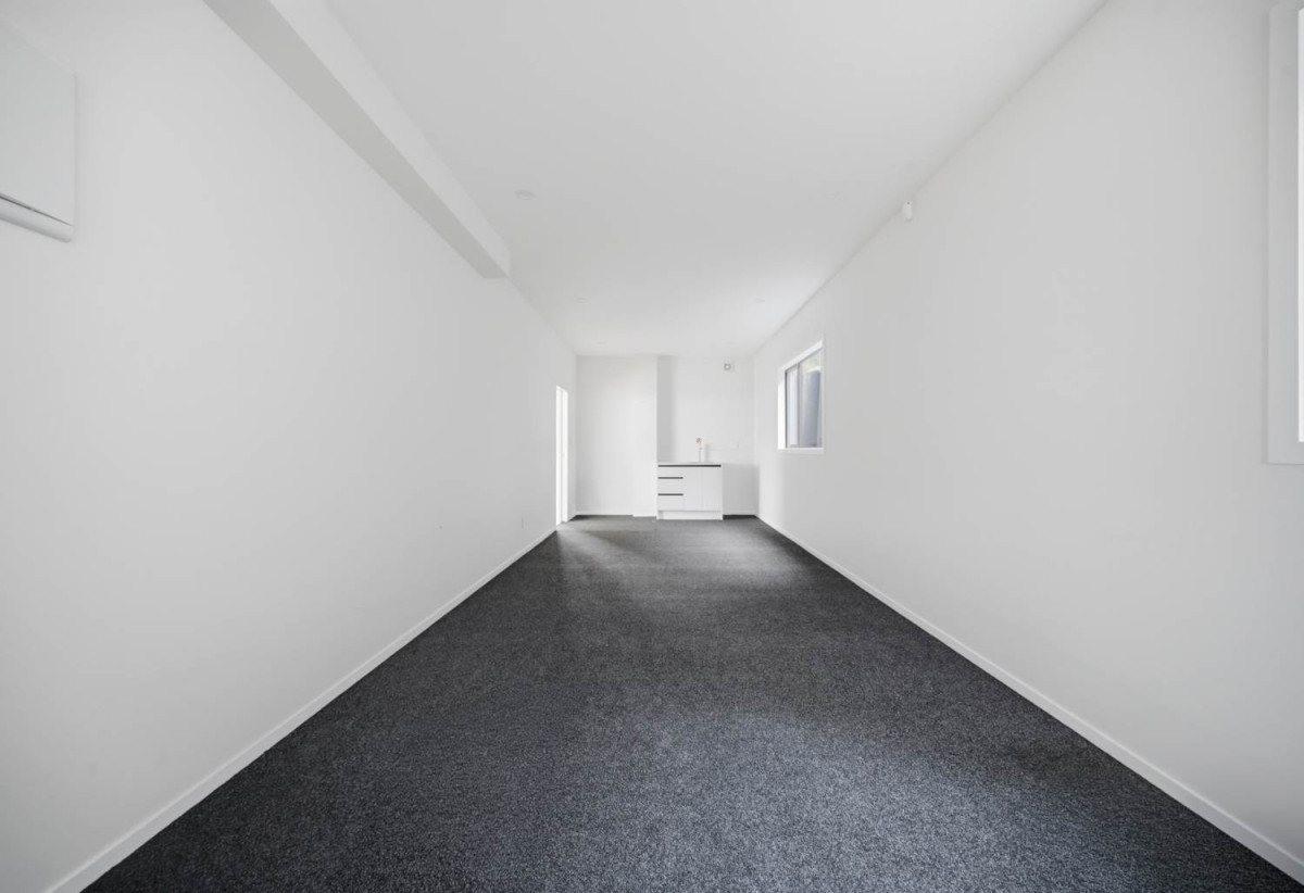 Covered by Stamford Building Insurance, Rangitoto College zone, 250m2 Brandnew standalone 5 beds (3 ensuites) 4.5 baths house with tandem garage, on 280m2 section, walks to albany Mall, close to schools, motorway access, 0.1 km to Pinehill School (Browns Bay), 5a Weir Lane, Oteha, Auckland