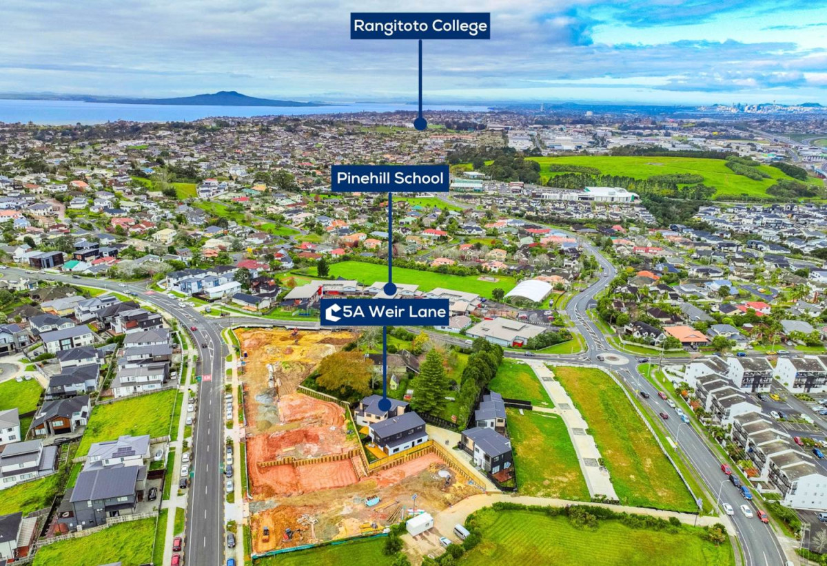 Covered by Stamford Building Insurance, Rangitoto College zone, 250m2 Brandnew standalone 5 beds (3 ensuites) 4.5 baths house with tandem garage, on 280m2 section, walks to albany Mall, close to schools, motorway access, 0.1 km to Pinehill School (Browns Bay), 5a Weir Lane, Oteha, Auckland