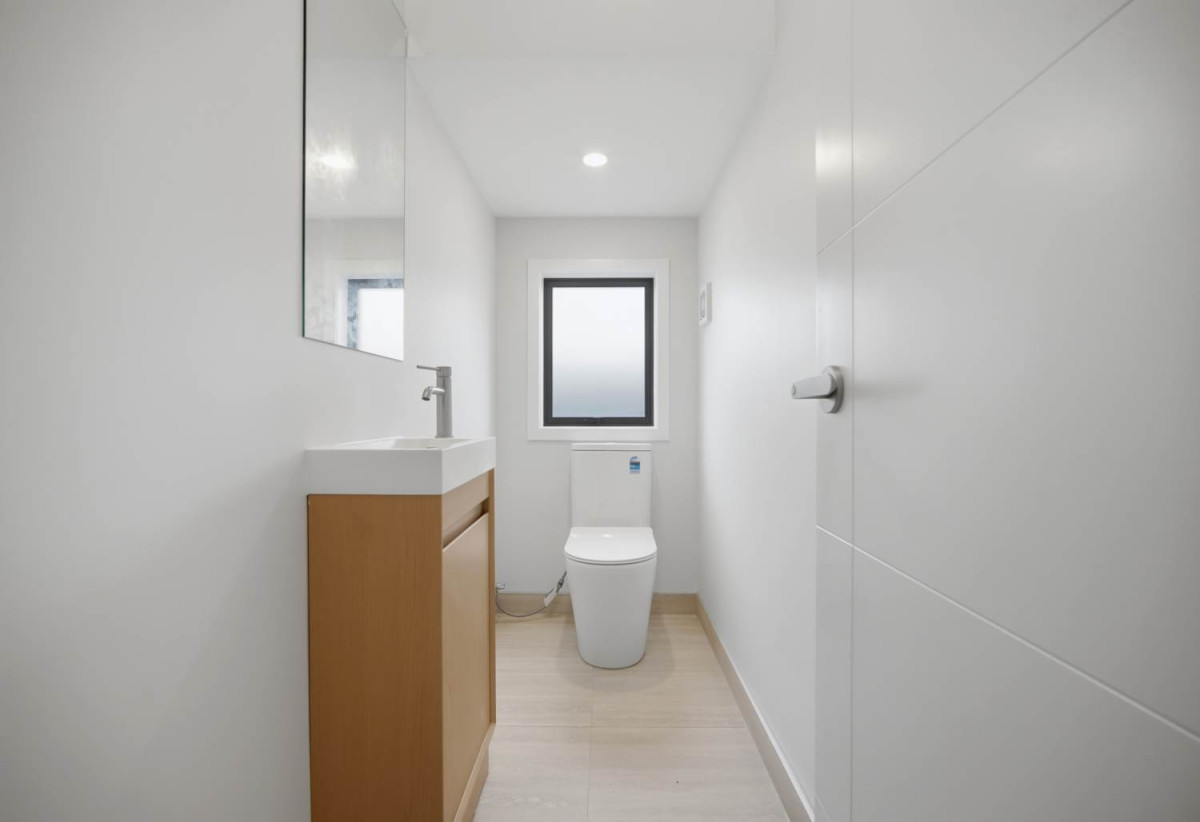 Covered by Stamford Building Insurance, Rangitoto College zone, 252m2 4 beds (2 ensuites) 3.5 baths house with double garage on 355m2 section, walks to albany Mall, close to schools, motorway access, 0.1 km to Pinehill School (Browns Bay), 4/55 Spencer Road, Oteha, Auckland