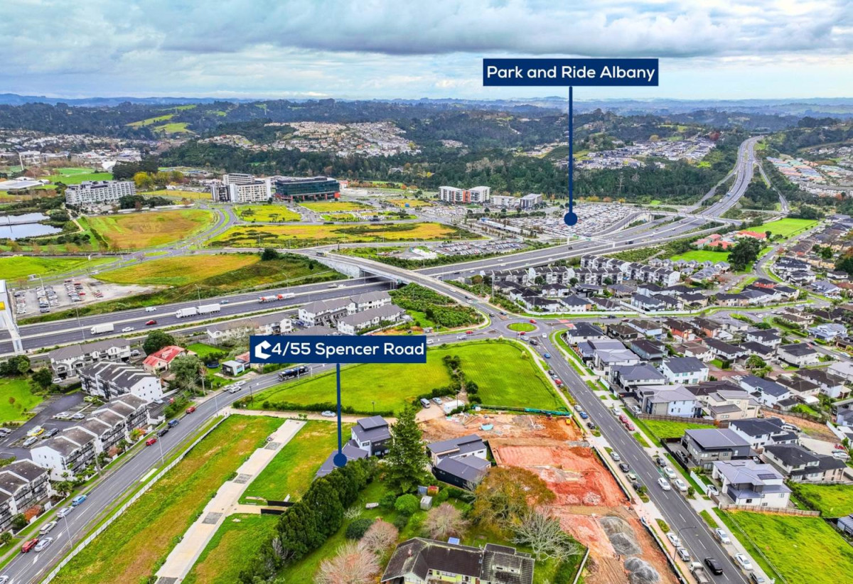 Covered by Stamford Building Insurance, Rangitoto College zone, 252m2 4 beds (2 ensuites) 3.5 baths house with double garage on 355m2 section, walks to albany Mall, close to schools, motorway access, 0.1 km to Pinehill School (Browns Bay), 4/55 Spencer Road, Oteha, Auckland