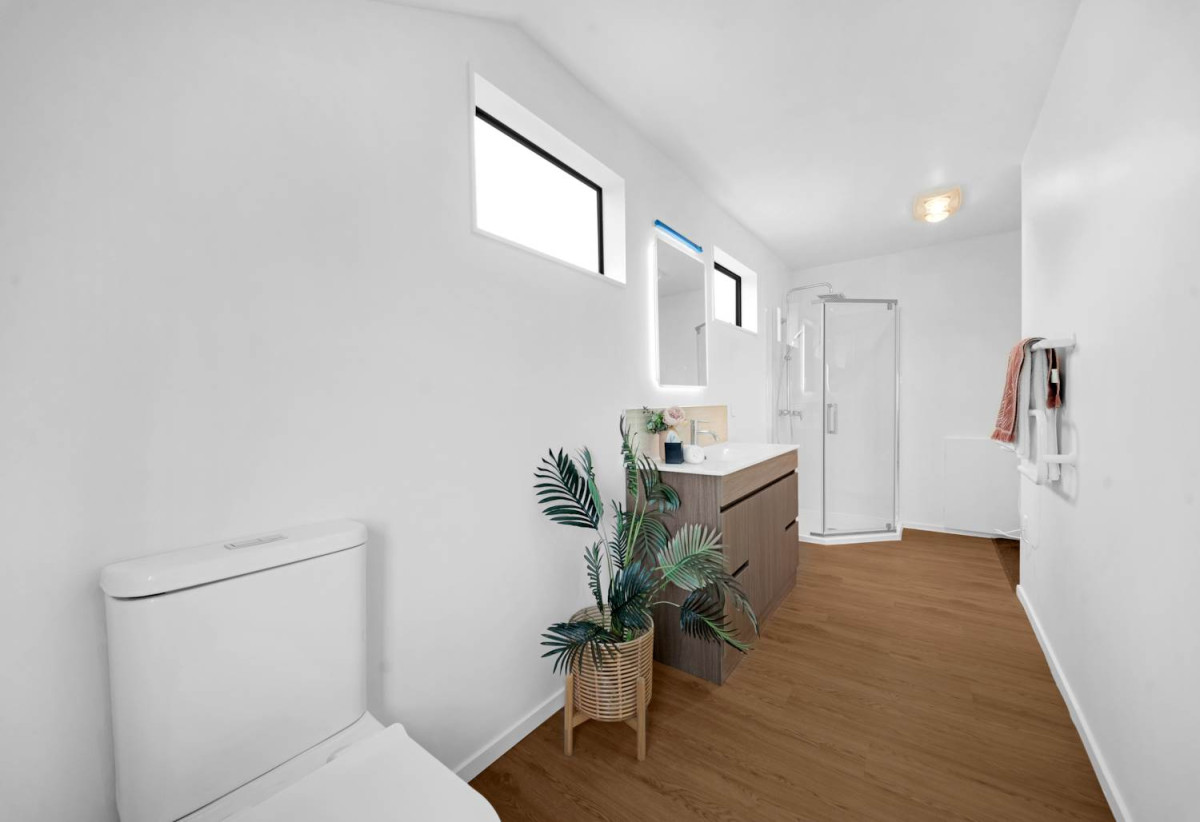 Vendors want it go, 3 beds 2 baths house with double garage on 566m2 section, Walking distance to schools, reserves, restaurants, and supermarket, Close to Wairau Valley shopping precinct, 0.8 km to Target Road School, 75 Girrahween Drive, Totara Vale, Auckland