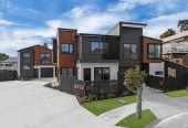 Urgent sale, Brandnew Master Build Home, 3 generous bedrooms +1 study (fits a single bed) + 2.5 bathrooms + Single garage, minutes from Albany mall, schools, motorway access, 1.8 km to Target Road School, 18B Mallard Place, Unsworth Heights, Auckland