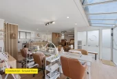 Freehold 754m2 in a Use / Commercial Zone, 300m2 floor area, 4 beds 1 bath house, A high-visibility storefront or office area (2 offices, lounge, kitchenette, toilet), 1 garage space, 2 carport spaces and 5 off street parks, minutes away from major transport links, shopping hubs, and local amenities, 118 Pakuranga Road, Pakuranga, Auckland