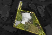 Mt Albert Grammar School zone, 4 beds + 3 flexi room 4 baths house on 1290m2 section, Walking distance to Eden Park, Dominion Road local restaurants, supermarkets, bus stations and Kingsland Train station, 4KM to Auckland CBD & Universities, 1 Onslow Road, Mount Eden, Auckland