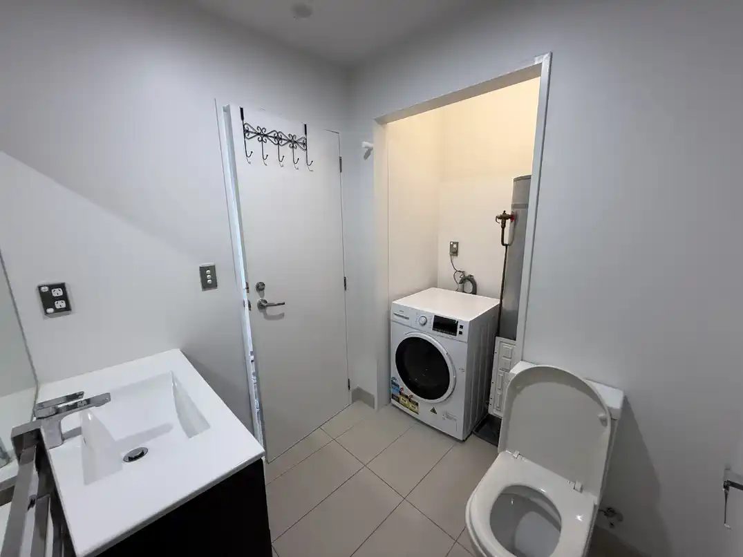 For rent, 2 beds 1 bath 1 car park apartment, Available from 18th of May, GI/136 Stancombe Road, Flat Bush, Auckland