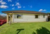 Move-in ready, Brick and tile 4 beds 2 baths house with double garage on 468m2 section, close to schools, Local shops and amenities, motorway access, 0.8 km to Aorere College, 2 Capital Place, Papatoetoe, Auckland