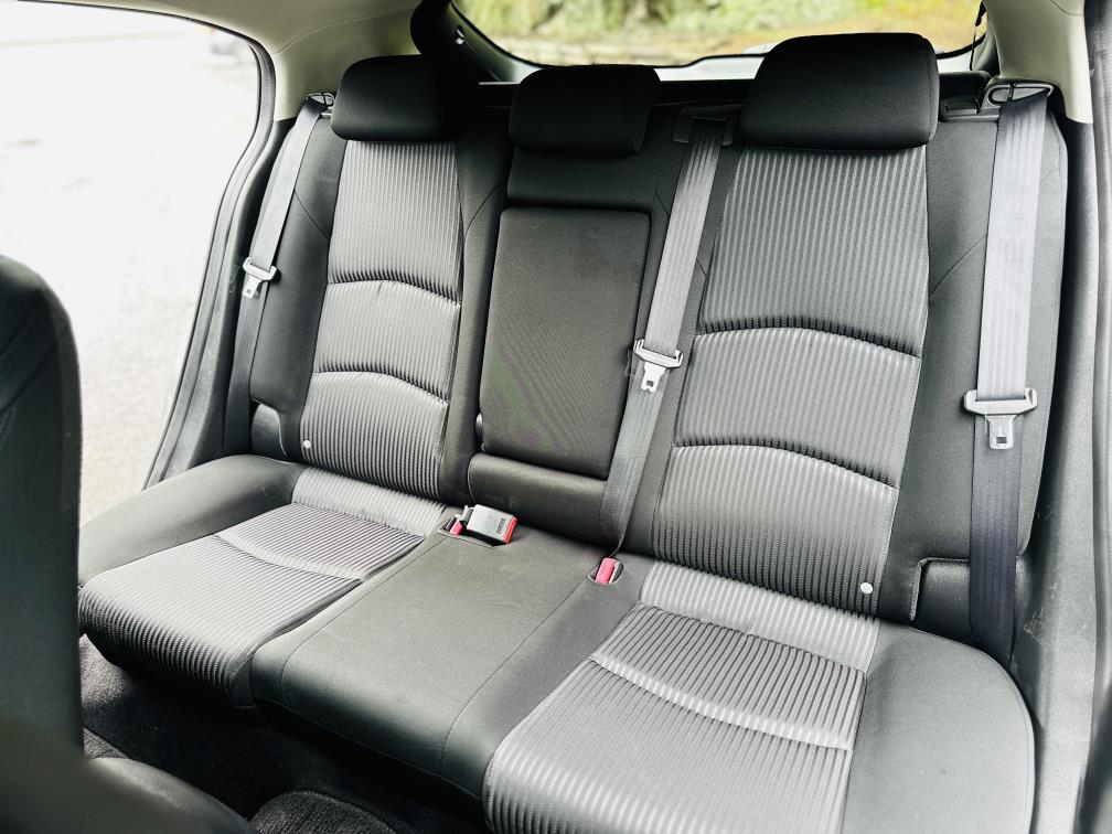 2014 Mazda Axela 20S SPORTS !! SKYACTIVE ENGINE !! Hatchback Tiptronic, Silver, 5 seats, New Import, Petrol, 2,000 cc, 39,440 km