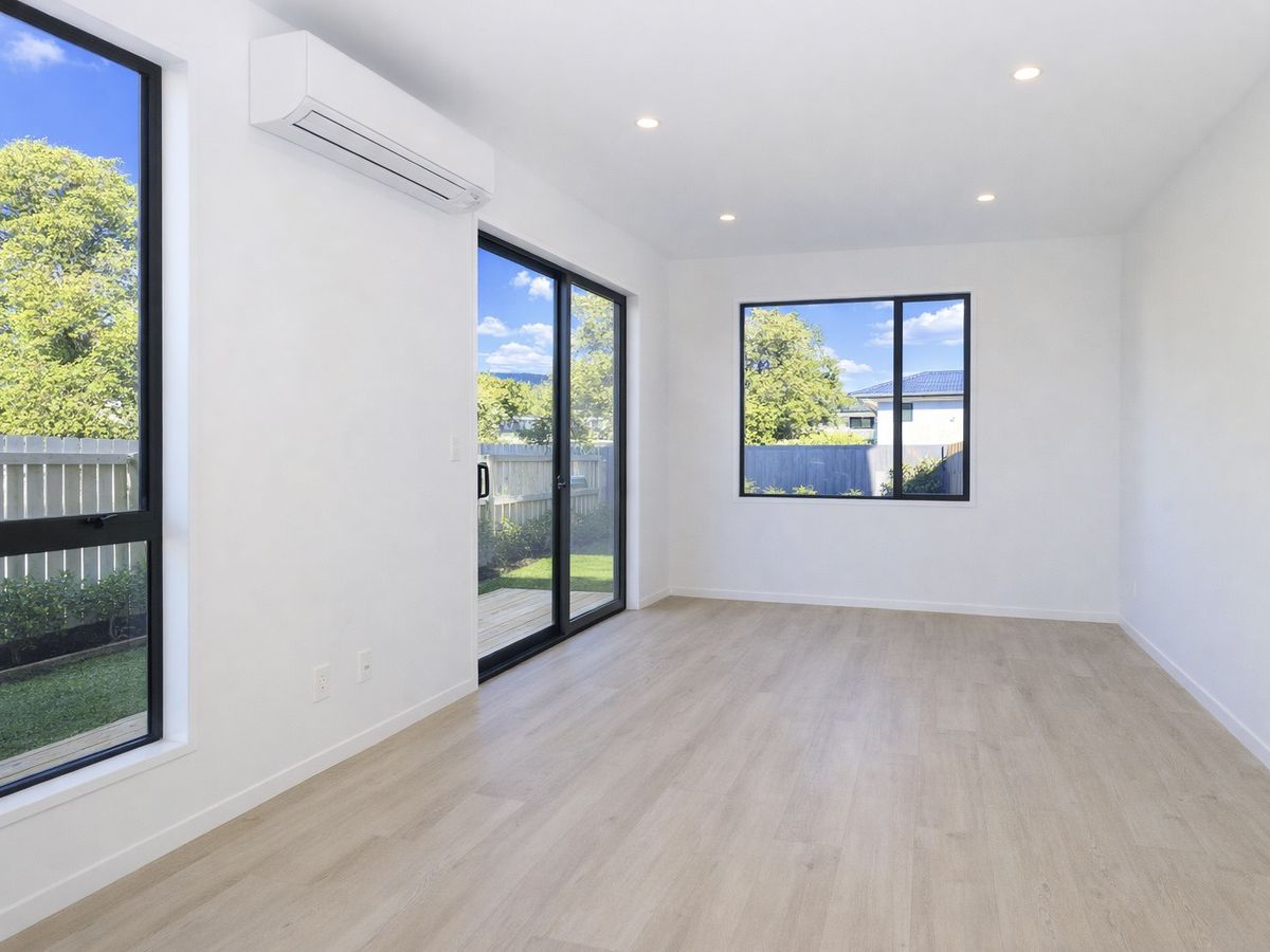 For rent, Macleans Zone, Brandnew 4 beds 2 baths townhouse with garage, Available Now, 303A Bucklands Beach Road, Bucklands Beach, Auckland