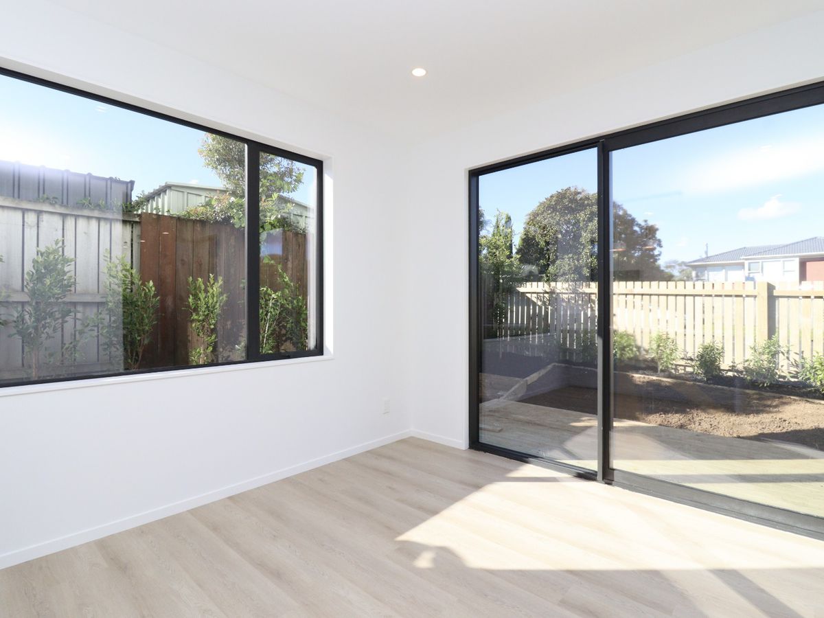 For rent, Macleans Zone, Brandnew 4 beds 2 baths townhouse with garage, Available Now, 303A Bucklands Beach Road, Bucklands Beach, Auckland