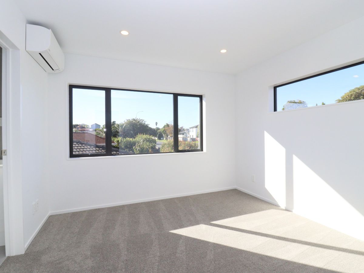 For rent, Macleans Zone, Brandnew 4 beds 2 baths townhouse with garage, Available Now, 303A Bucklands Beach Road, Bucklands Beach, Auckland