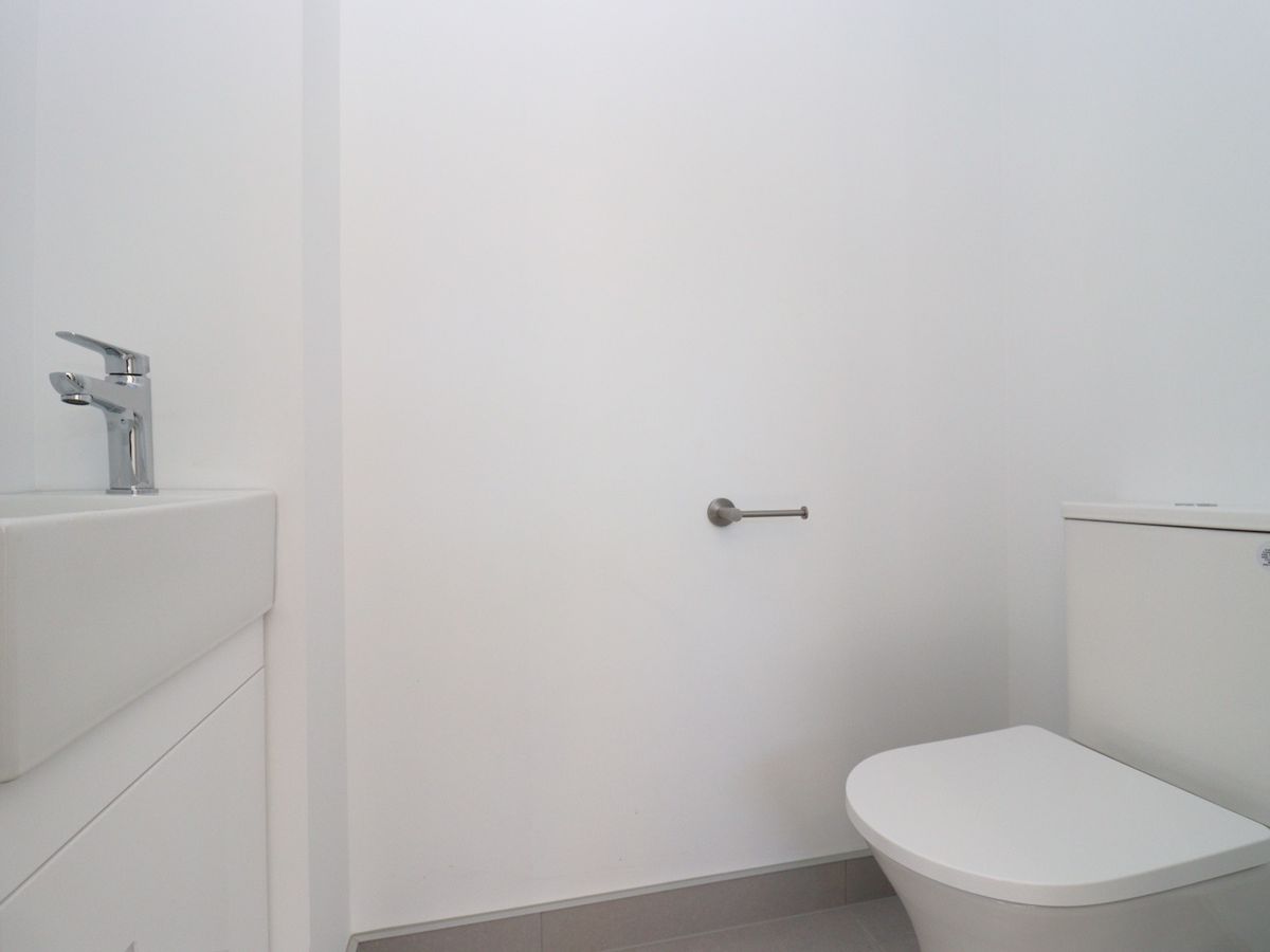 For rent, Macleans Zone, Brandnew 4 beds 2 baths townhouse with garage, Available Now, 303A Bucklands Beach Road, Bucklands Beach, Auckland