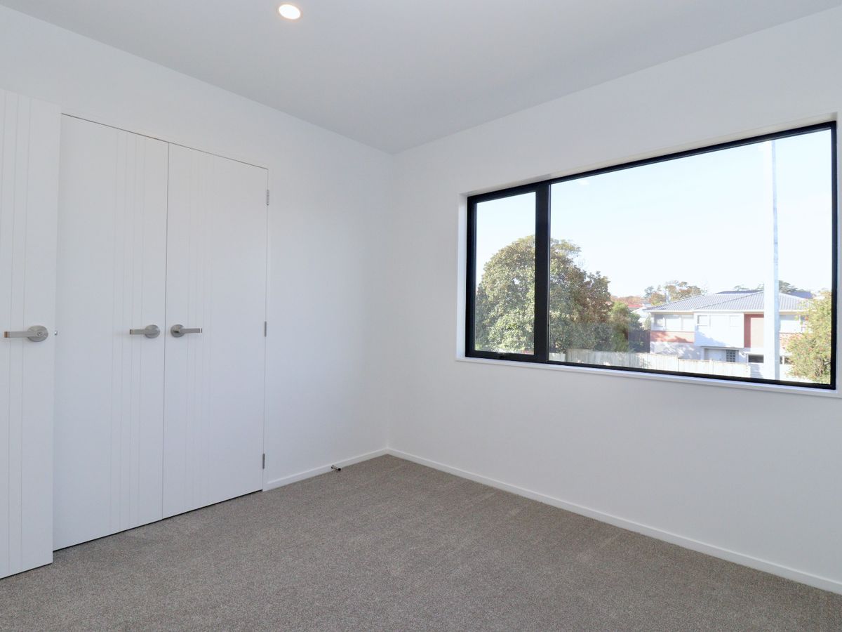 For rent, Macleans Zone, Brandnew 4 beds 2 baths townhouse with garage, Available Now, 303A Bucklands Beach Road, Bucklands Beach, Auckland