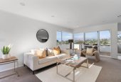 Macleans College zone, 190m2 3 beds 2 baths house with double garage, close to Mellons Bay Beach , MacDonald Walkway and Mcleay Reserve, Howick Village, zoned for Mellons Bay School, Bucklands Beach Intermediate, and Macleans College, 2/9 Colmar Road, Mellons Bay, Auckland
