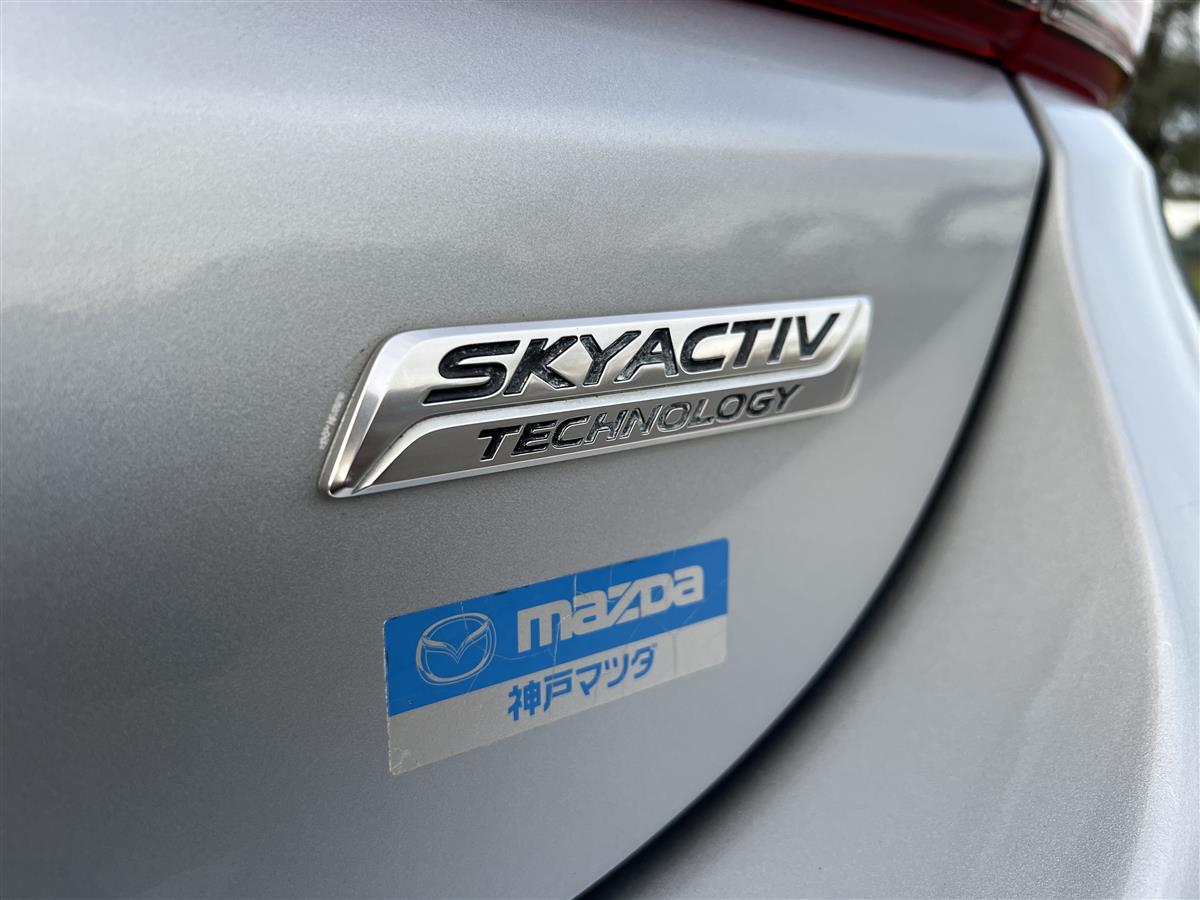 2015 Mazda Atenza Facelift Model !! Sedan Automatic, Silver 5 seats, New Import, Petrol, 1,990 cc, 89,087 km