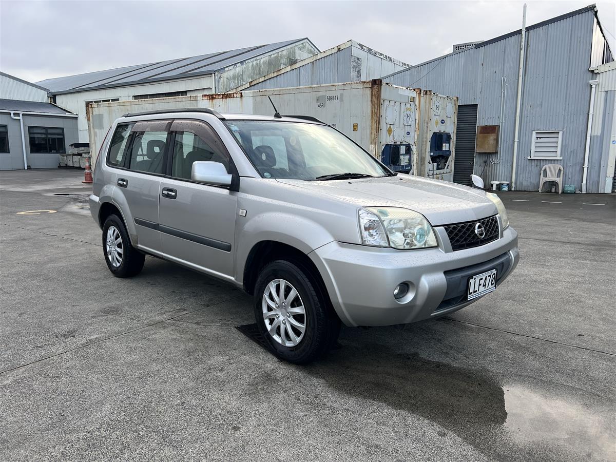 2006 Nissan X-Trail Station Wagon Automatic, Silver, 5 seats, Petrol, 1 owner, 1,990 cc, 268,600 km