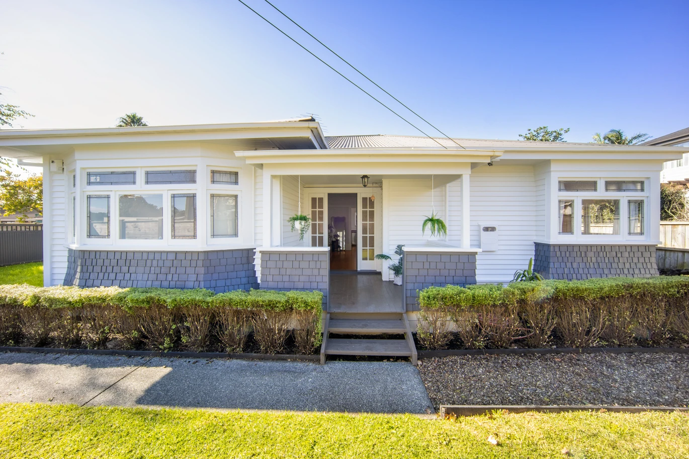 Move–in ready, Renovated 3 beds 1.5 bath house on 468m2 section, Royal Oak shopping centre and Three Kings Woolworths are close by. Iconic Monte Cecilia Park and One Tree Hill are nearby, easy motorway access, 1A Vagus Place, Royal Oak, Auckland