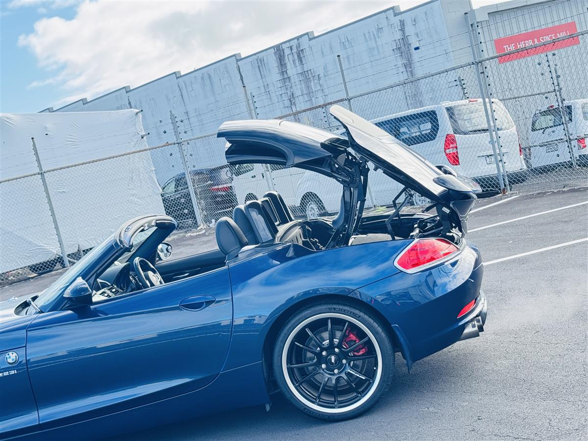 2009 BMW Z4 Hardtop convertible S-Drive Convertible Automatic, Blue, 2 seats, Petrol, 2,496 cc, 89,000 km