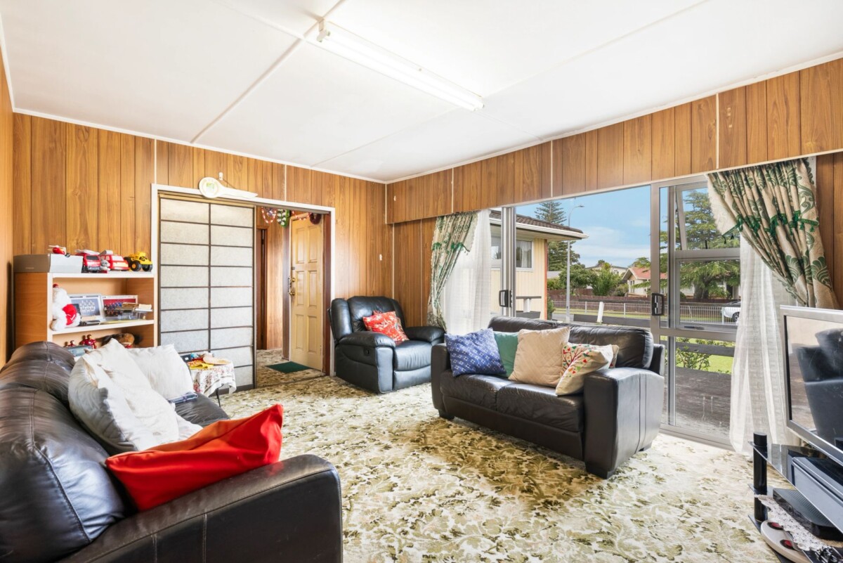 Home and income, 3 beds 1 bath house with 1 bed 1 bath sleepout on 670m2 section, Currently tenanted at $685/week fixed until 17th Sep. 2026, Close to Mangere Town Centre, Zoned for Favona School and Mangere College, easy motorway access and the airport, 5 Maitland Place, Favona, Auckland