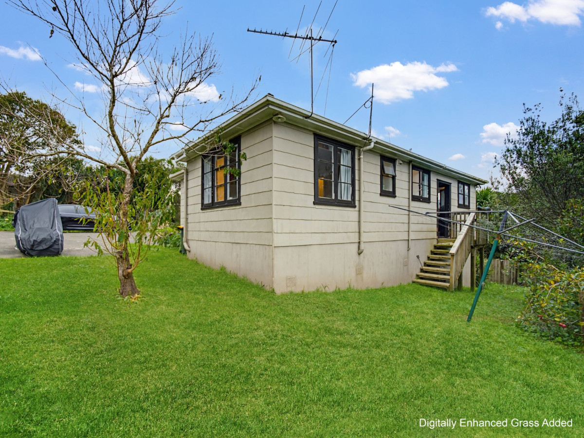 695m2 section, 3 beds 1 bath house, Close to Redhill School, Near Red Hill Scenic Reserve for bush walks and outdoor recreation, 10 Igloo Place, Red Hill, Auckland