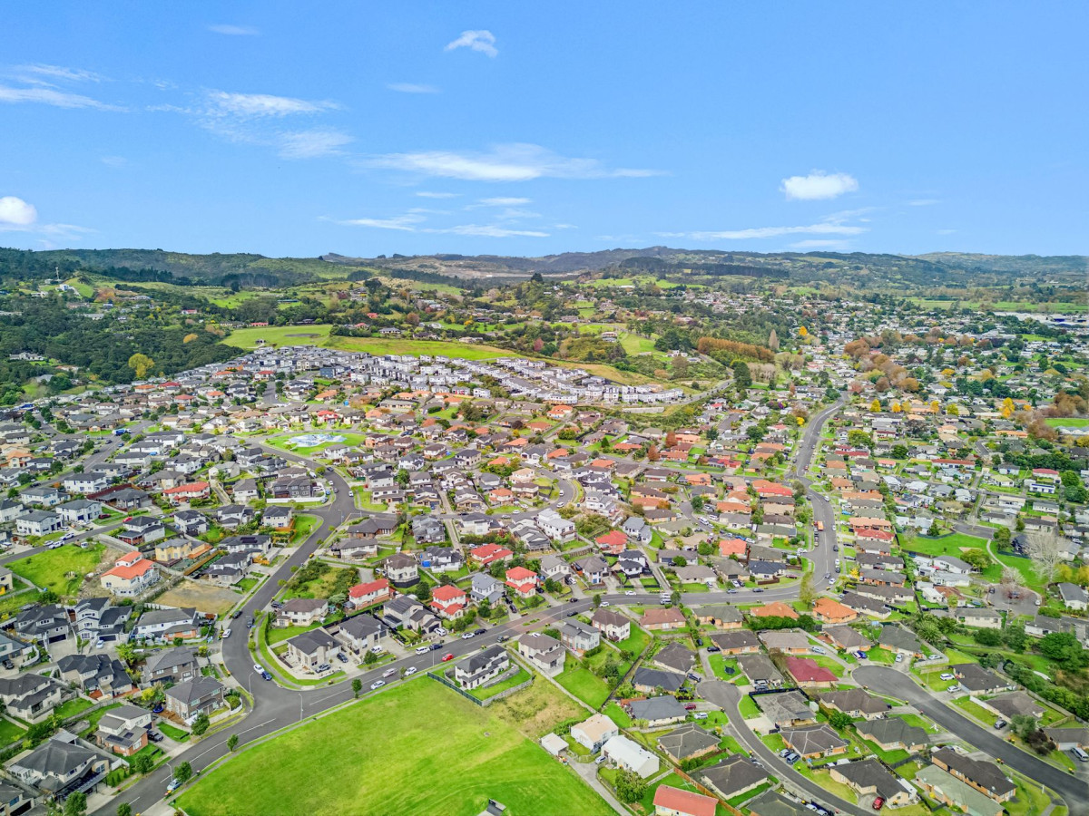 528m2 section, nearby reserves and playgrounds, easy access to town centre, schools, motorway access, 171 Keri Vista Rise, Papakura, Auckland