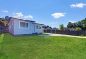 3 beds 1 bath house on 288m2 section, within easy reach of Rosehill College, Rosehill Intermediate, Massey Park and Papakura town centre are also nearby for sport, shopping and cafés. 1 Rosehill Drive, Rosehill, Auckland