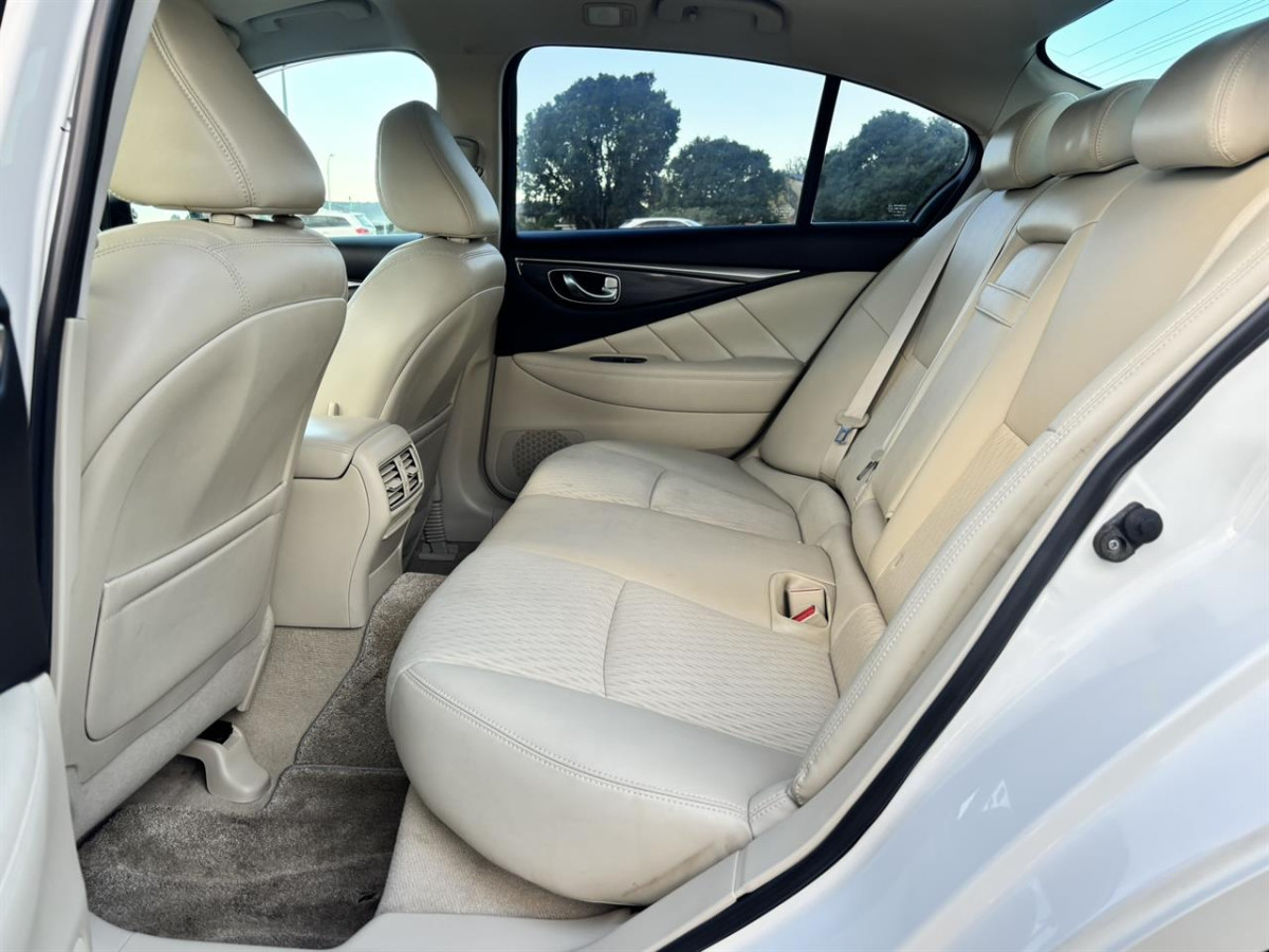 2016 Nissan Skyline 20 GT-t, 4 Door, Sedan, Automatic, 5 seats, 2000cc, Petrol, 113,510km