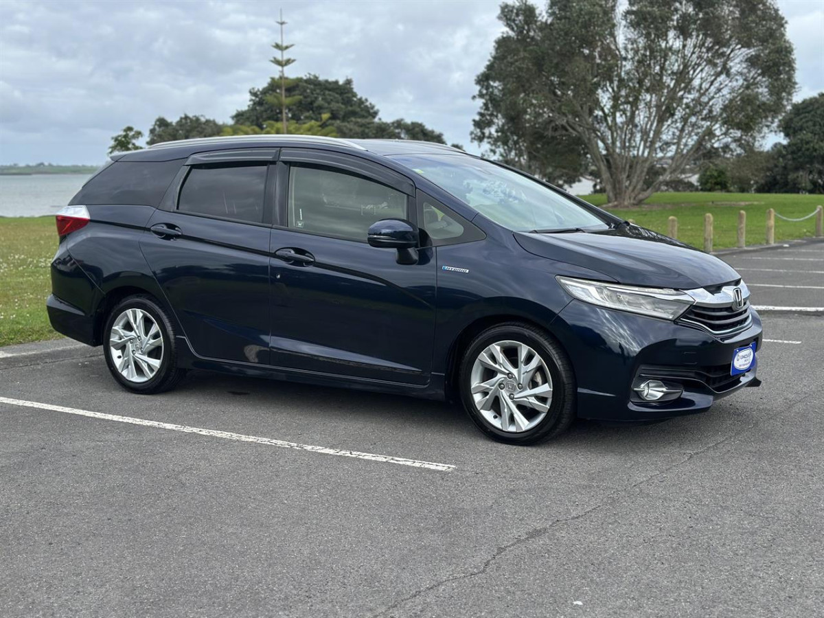 2015 Honda Shuttle HYBRID, Station Wagon, Automatic, 5 seats, 1496cc, Hybrid (Petrol), 123,264km