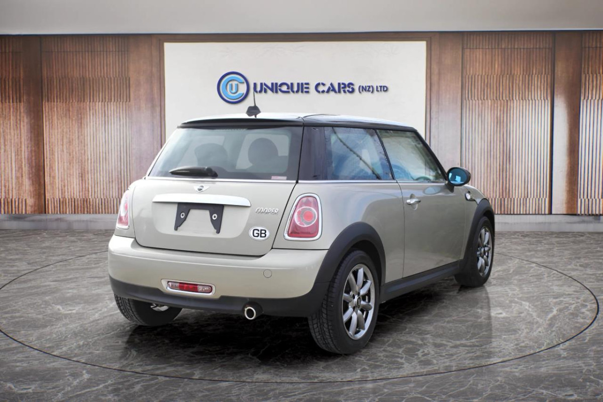 2011 BMW Mini Cooper 1.6 Coupe Hardtop, 3 Door, Hatchback, Automatic, 4 seats, 1600cc, Petrol, 88,608km