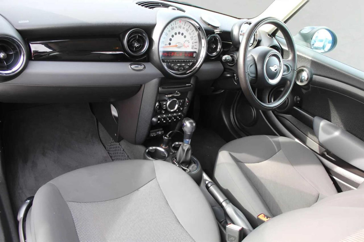 2011 BMW Mini Cooper 1.6 Coupe Hardtop, 3 Door, Hatchback, Automatic, 4 seats, 1600cc, Petrol, 88,608km