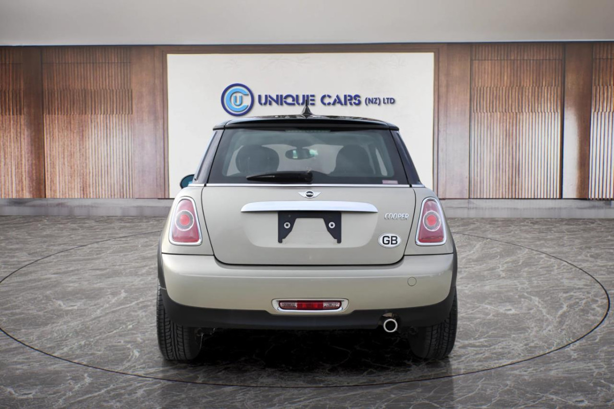 2011 BMW Mini Cooper 1.6 Coupe Hardtop, 3 Door, Hatchback, Automatic, 4 seats, 1600cc, Petrol, 88,608km