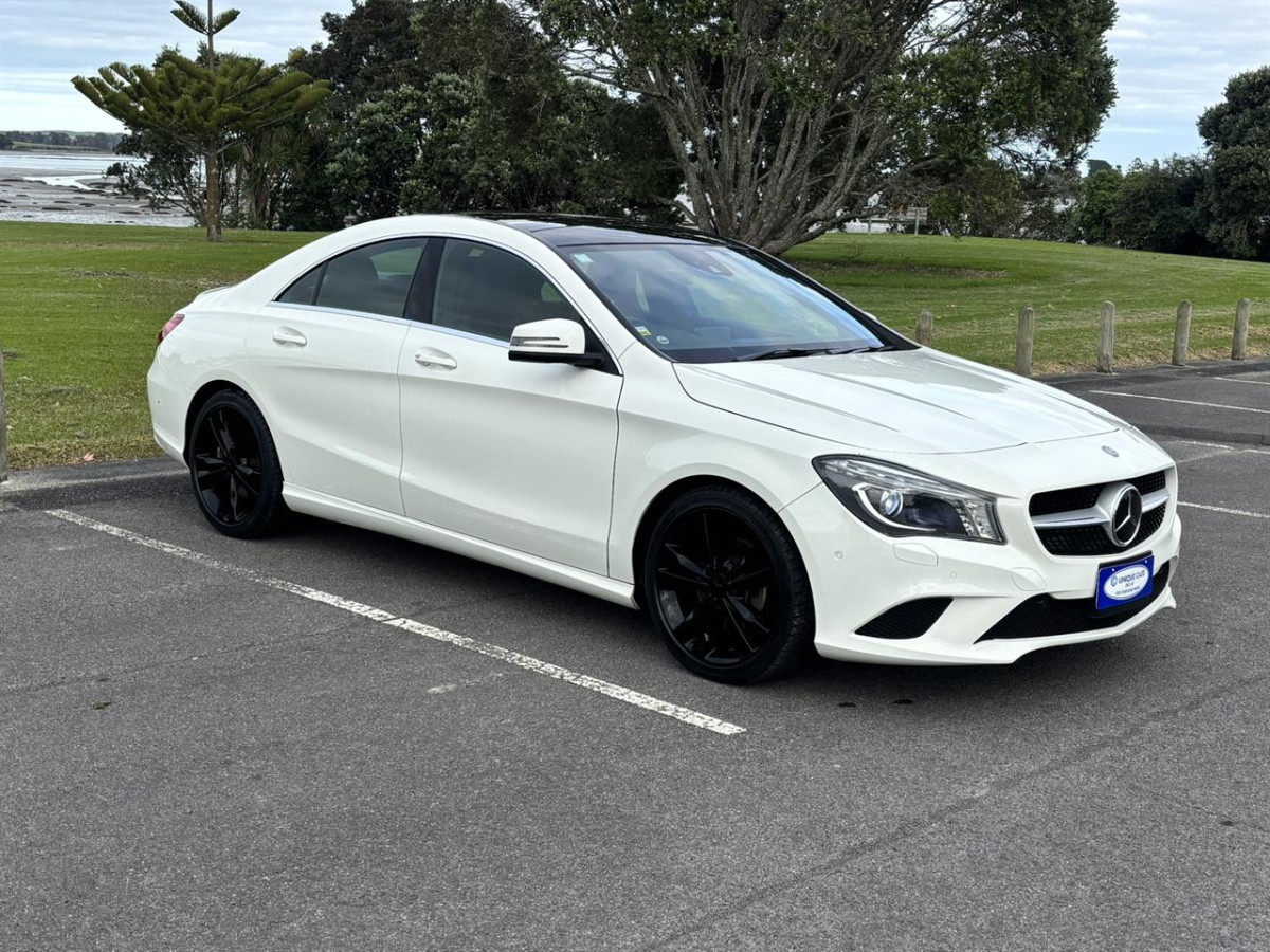 2013 Mercedes-Benz CLA180 Luxury edition, 5 Door, Sedan, Automatic, 5 Seats (Leather), 1600cc, Petrol, 71,052km