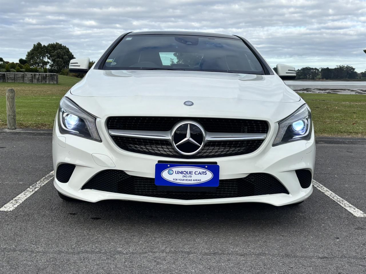 2013 Mercedes-Benz CLA180 Luxury edition, 5 Door, Sedan, Automatic, 5 Seats (Leather), 1600cc, Petrol, 71,052km