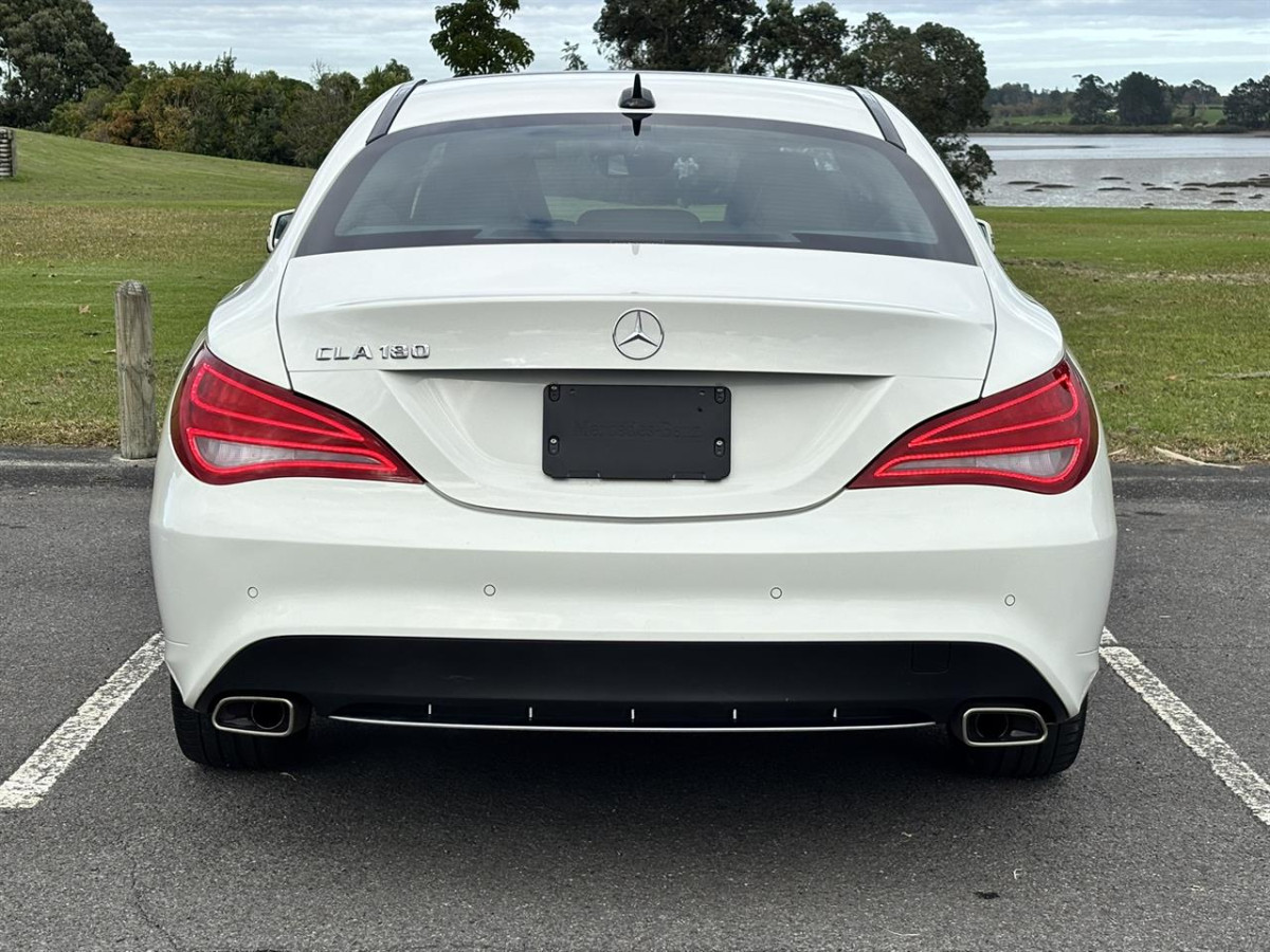 2013 Mercedes-Benz CLA180 Luxury edition, 5 Door, Sedan, Automatic, 5 Seats (Leather), 1600cc, Petrol, 71,052km