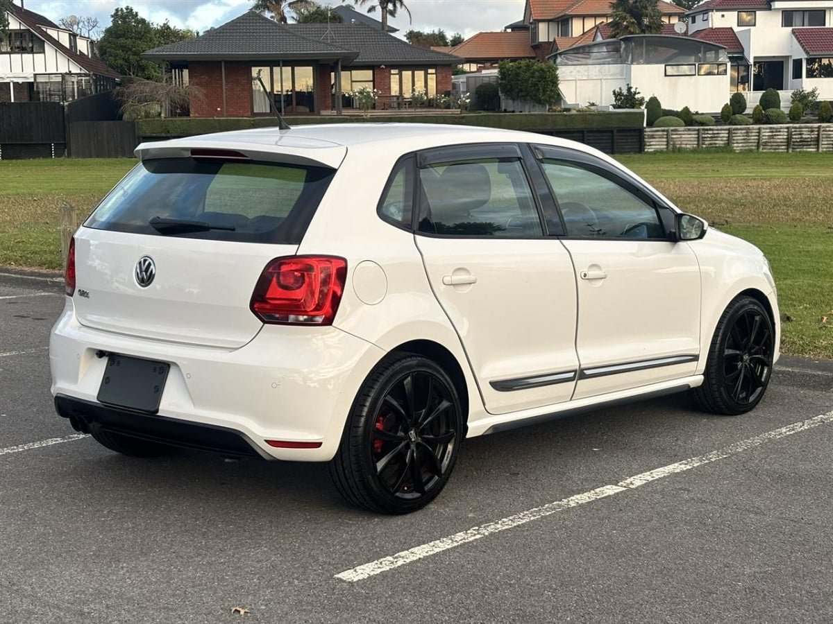 2011 Volkswagen Polo 1.4 GTi, 5 Door, Hatchback, Automatic, 5 seats, 1400cc, Petrol, 112,400km, Finance available | Trade-ins welcome |