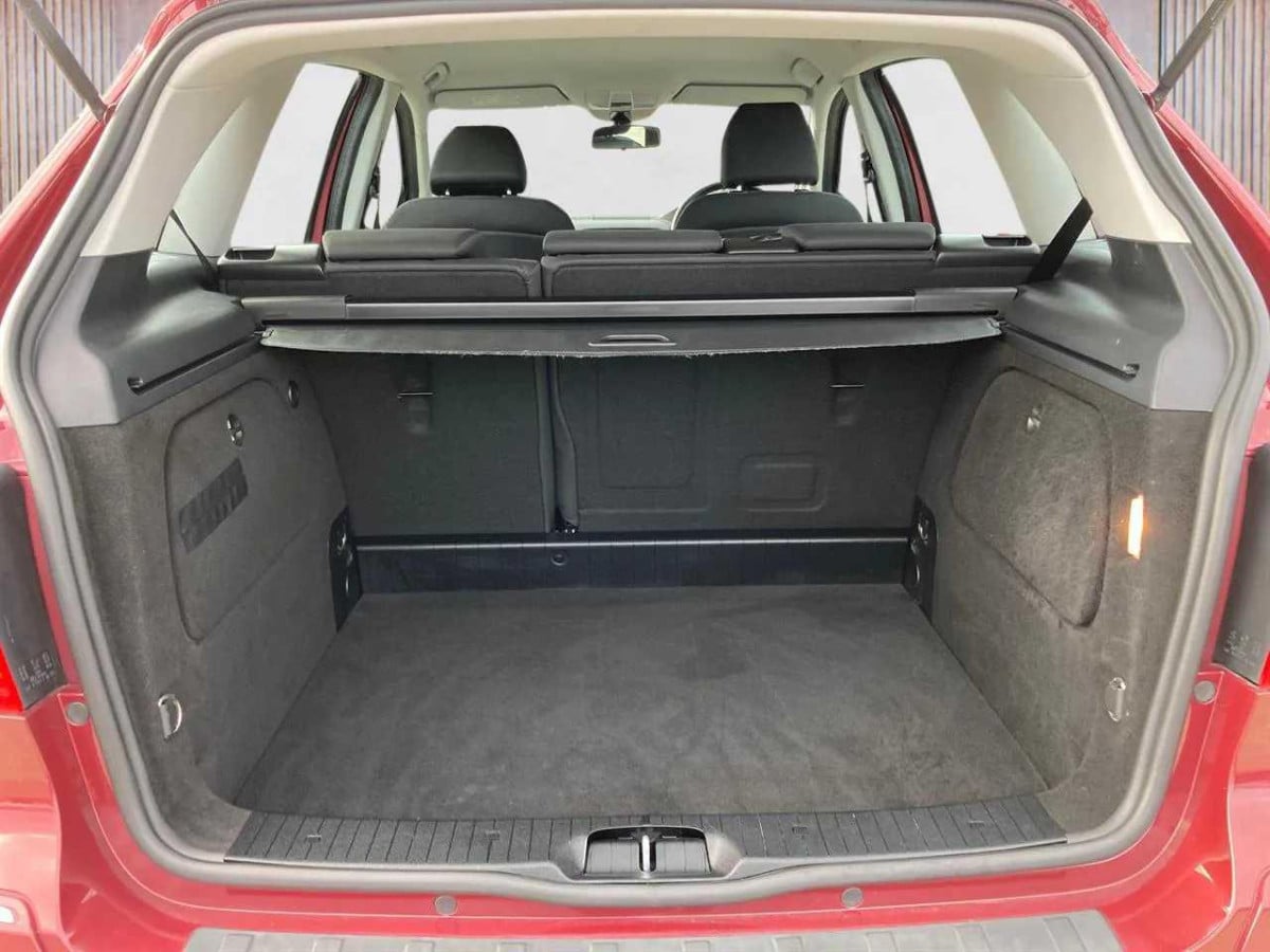 2011 Mercedes-Benz B180, 5 Door, Hatchback, Automatic, 5 seats, 1700cc, Petrol, 71,206km