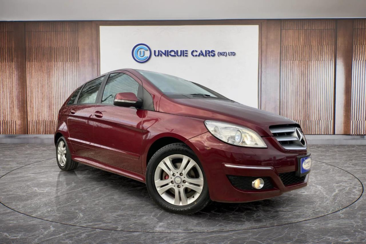 2011 Mercedes-Benz B180, 5 Door, Hatchback, Automatic, 5 seats, 1700cc, Petrol, 71,206km