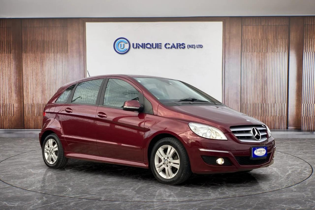 2011 Mercedes-Benz B180, 5 Door, Hatchback, Automatic, 5 seats, 1700cc, Petrol, 71,206km