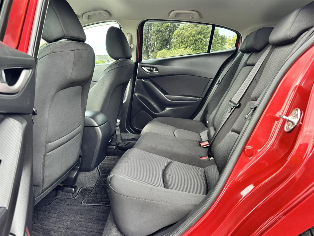 2015 Mazda Axela 15S Skyactiv, 4 Door, Hatchback, Automatic, 5 seats, 1500cc, Petrol, 104,219km