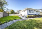Move–in ready, Renovated 3 beds 1.5 bath house on 468m2 section, Royal Oak shopping centre and Three Kings Woolworths are close by. Iconic Monte Cecilia Park and One Tree Hill are nearby, easy motorway access, 1A Vagus Place, Royal Oak, Auckland