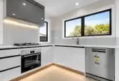 For rent, No smokers, Standalone 4 beds 2.5 baths home with garage, Available 12th June, 4/53 Hutchinsons Road, Bucklands Beach, Auckland