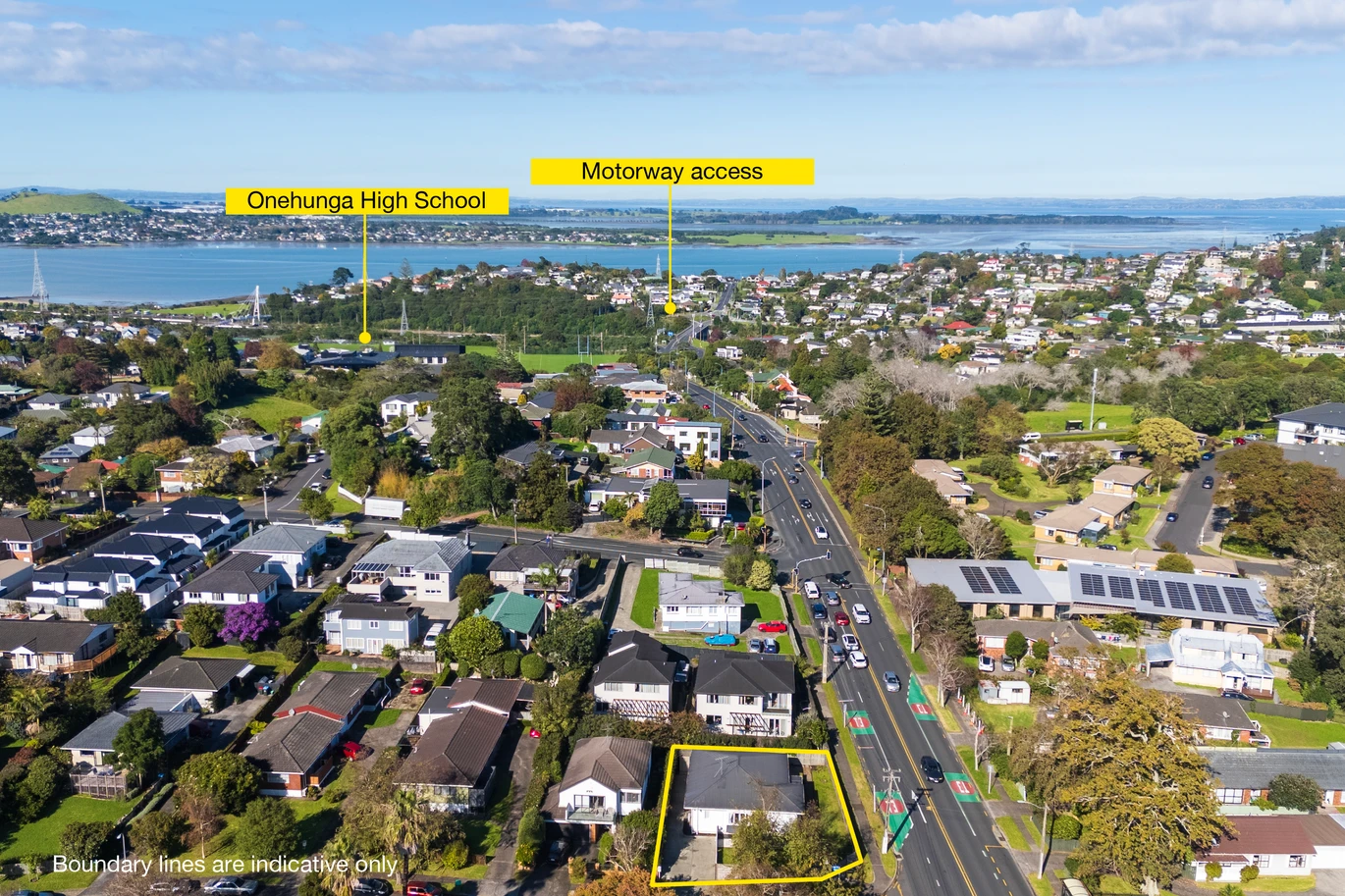 Move–in ready, Renovated 3 beds 1.5 bath house on 468m2 section, Royal Oak shopping centre and Three Kings Woolworths are close by. Iconic Monte Cecilia Park and One Tree Hill are nearby, easy motorway access, 1A Vagus Place, Royal Oak, Auckland