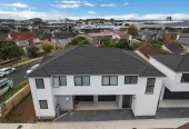 Stamford 10-Year Building Warranty, Brandnew 3 beds 2.5 bath Duplex home with garage, just minutes from the iconic One Tree Hill Domain, zoned for Oranga School, Te Papapa School, Royal Oak Intermediate, Baradene College, and One Tree Hill College, Lot 2/47 State Avenue, Onehunga, Auckland